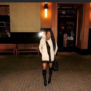 Meet your Posher, Dana